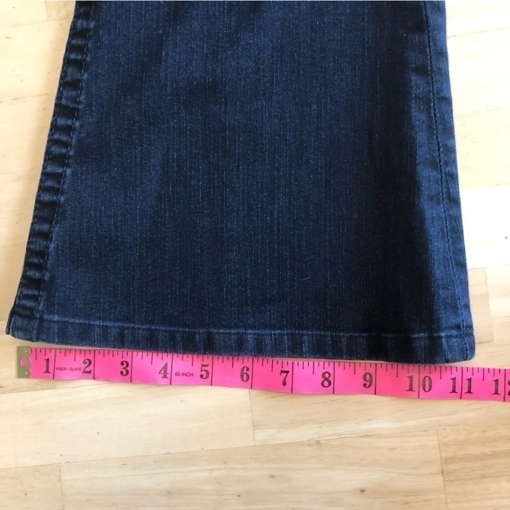True Religion Flare Jeans/Size 32 - Picture 8 of 13
